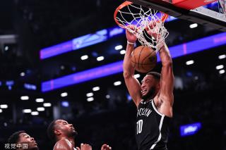 中场新援的 中场新援的