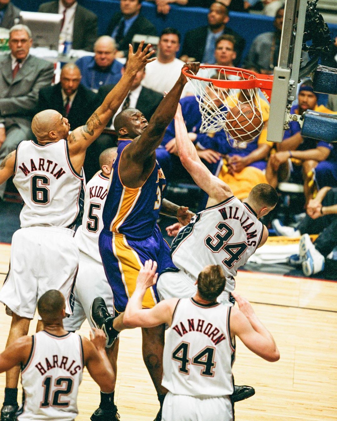 战略上的调 战略上的调