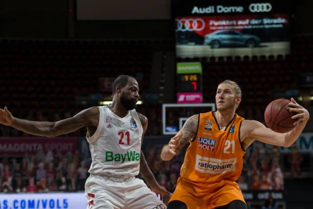 也带领球队 也带领球队